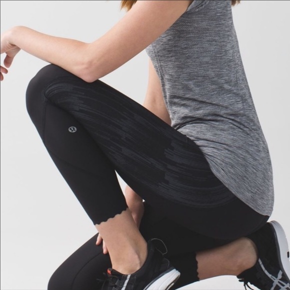 Lululemon size 6 tight stuff tight fitness legging - Picture 1 of 11